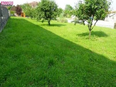  TERRAIN en VENTE